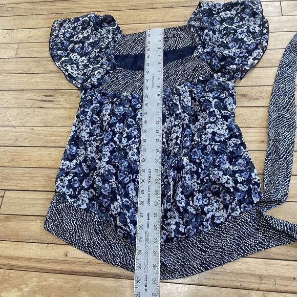 APT 9. Whimsy Tie Top Women L Floral Blue Flutter Sleeve Peasant Blouse Y2k Chic - Picture 7 of 16